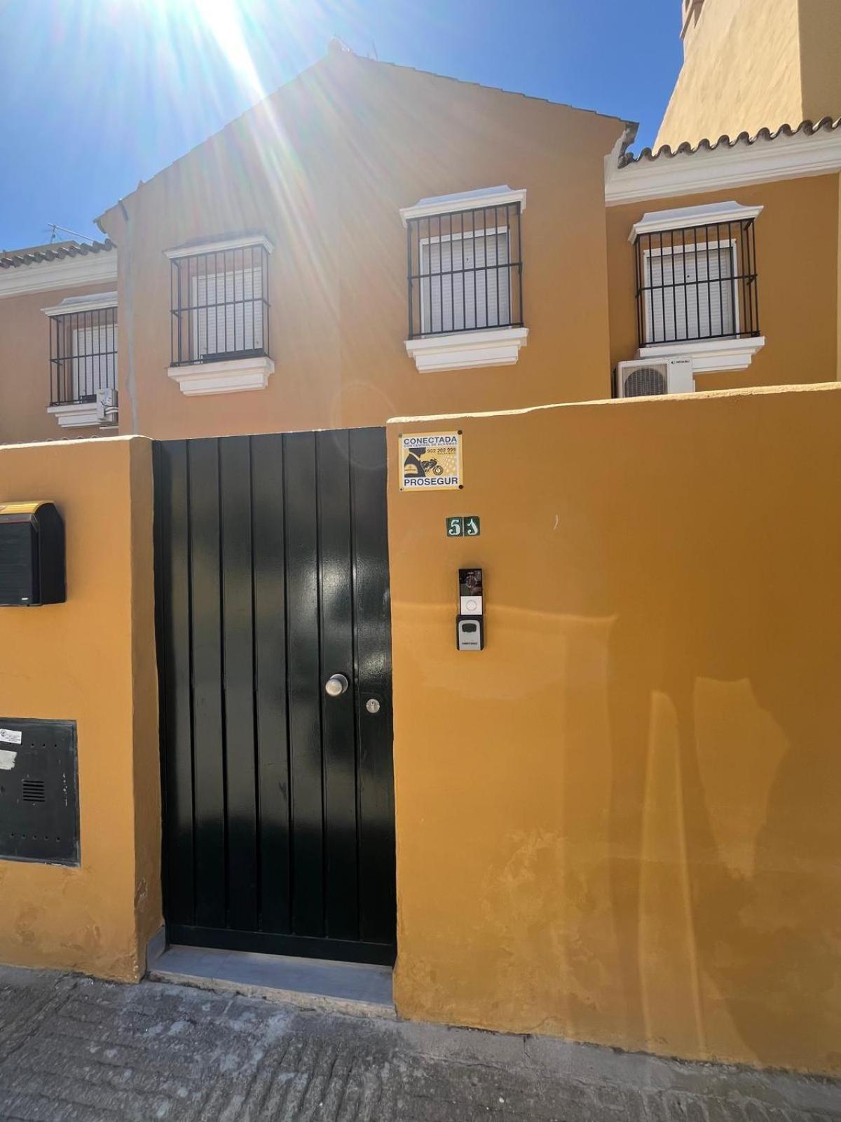Puertohouse Villa El Puerto de Santa Maria Luaran gambar